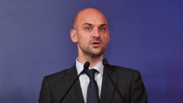 Screenshot_20250404_170548_Facebook