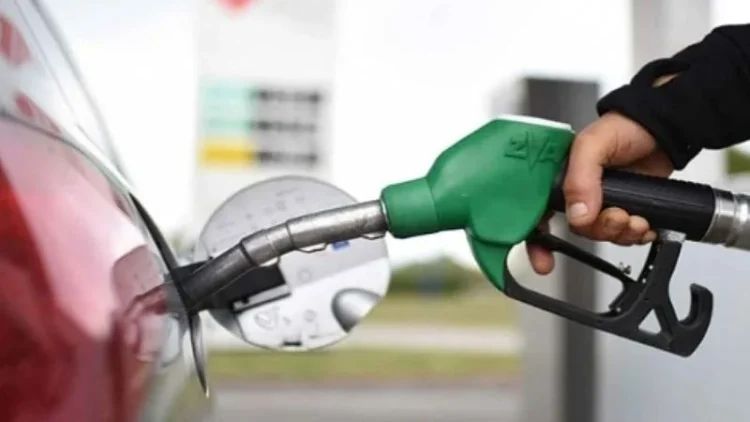 زيادة محدودة بـ25 سنتيماً في أسعار الغازوال والبنزين بمحطات الوقود المغربية